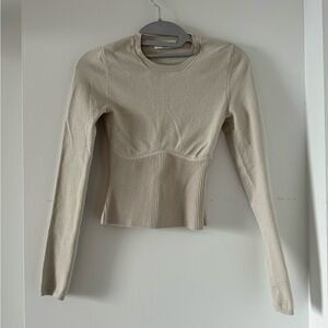 Aritzia sculpt knit cream colored long sleeve